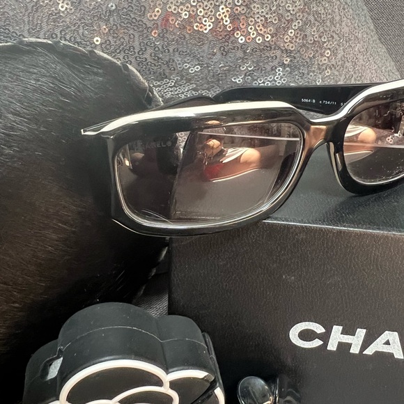 😎AUTHENTIC CHANEL BLACK AND WHITES😎 - Picture 7 of 8